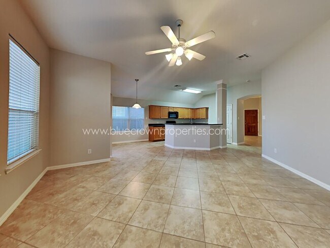 Building Photo - 2828 Glendale Way