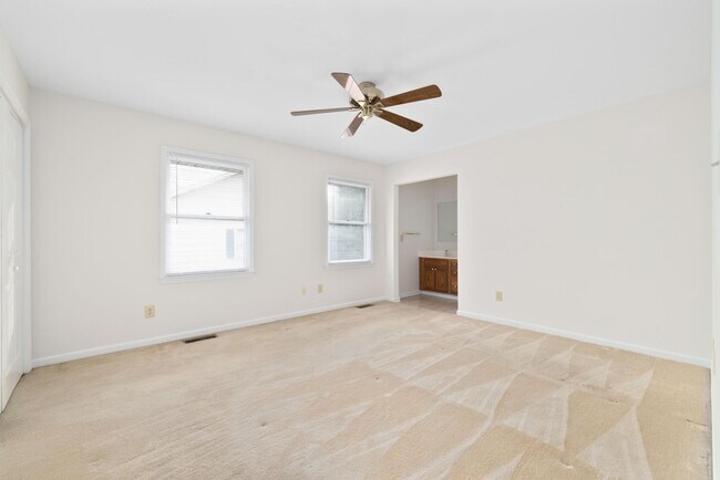 Building Photo - 2007 Williamsburg Square