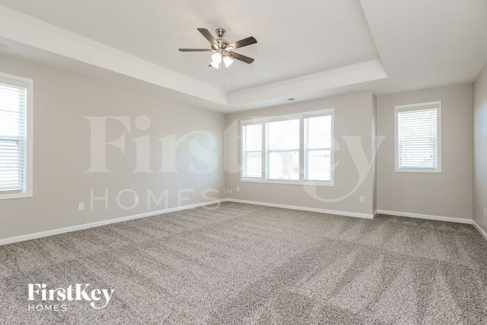 Building Photo - 3928 Lake Breeze Dr