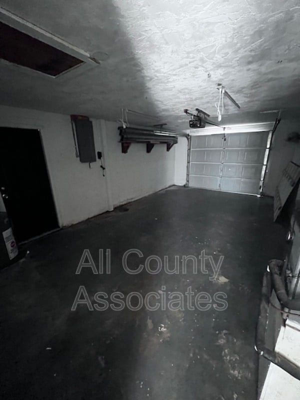 Building Photo - 5316 Seahorse Dr