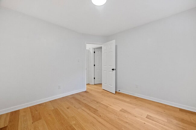 Building Photo - 6608 Wexford Ln