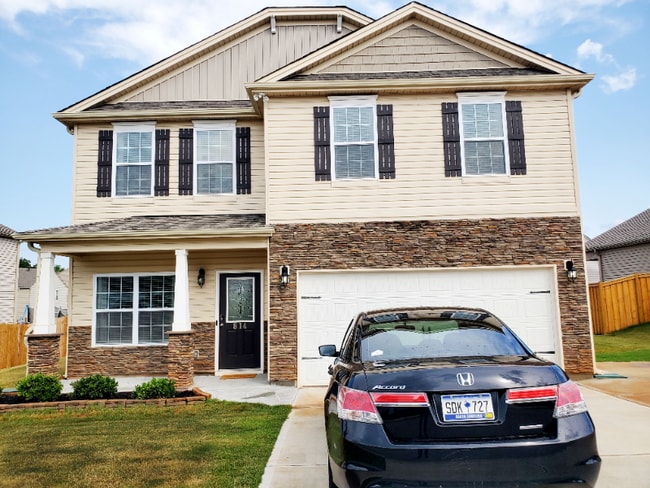 Building Photo - 814 Hillsdale Ave