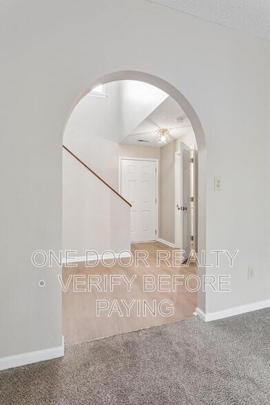 Building Photo - 5306 Aden Ct