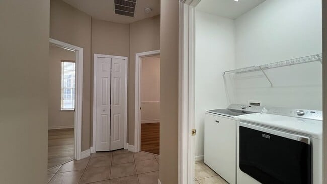 Building Photo - 3 BR/2BA | Newly Renovated Single Family Home | 1-Car Covered Parking | In  Eagles Nest at The Oaks!