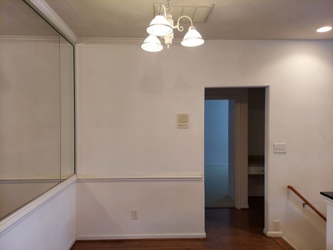 Building Photo - 1061 Grand Oak Ln