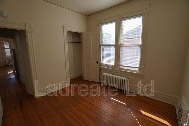 Building Photo - 834 N Clarkson St