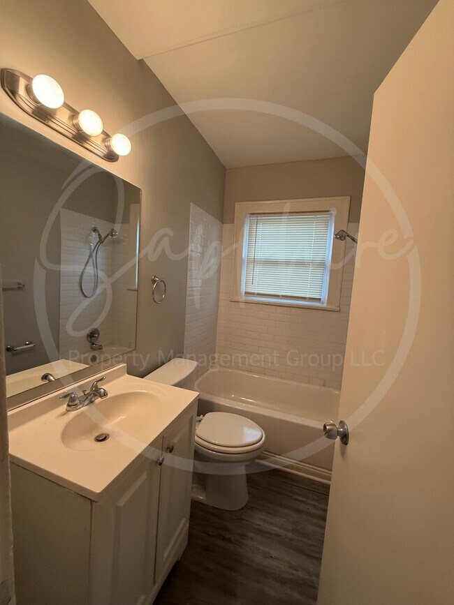 Building Photo - 5410 Euclid Ave E