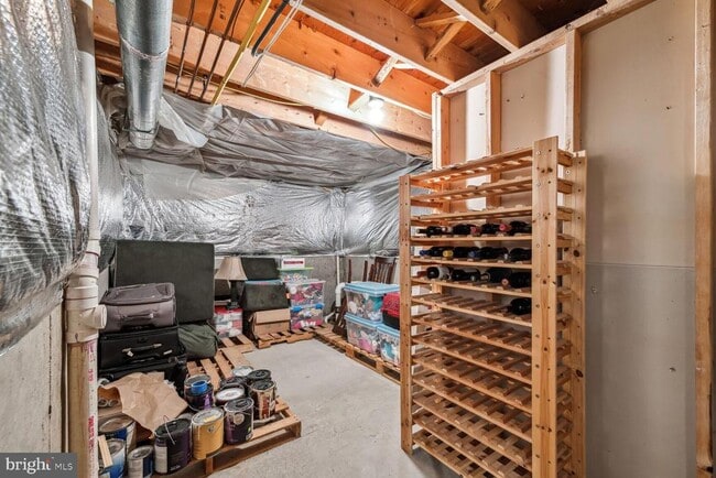 Building Photo - 6603 Forsythia St