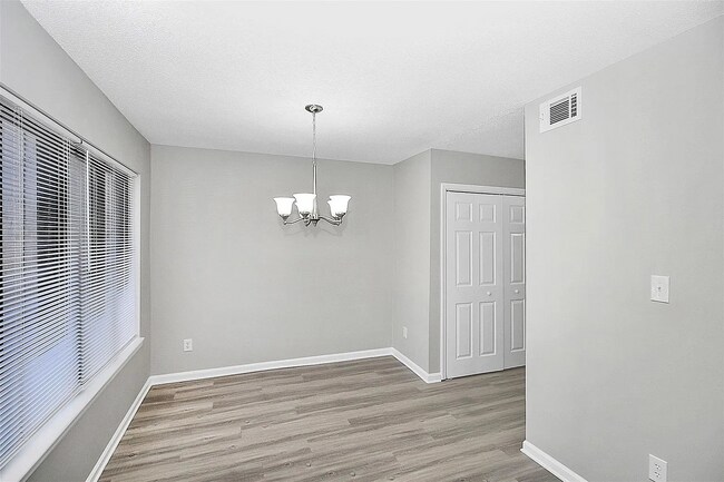 Building Photo - 11212 Carmel Chace Dr
