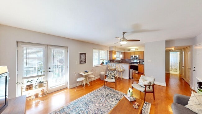 Building Photo - 227 N Dotger Ave