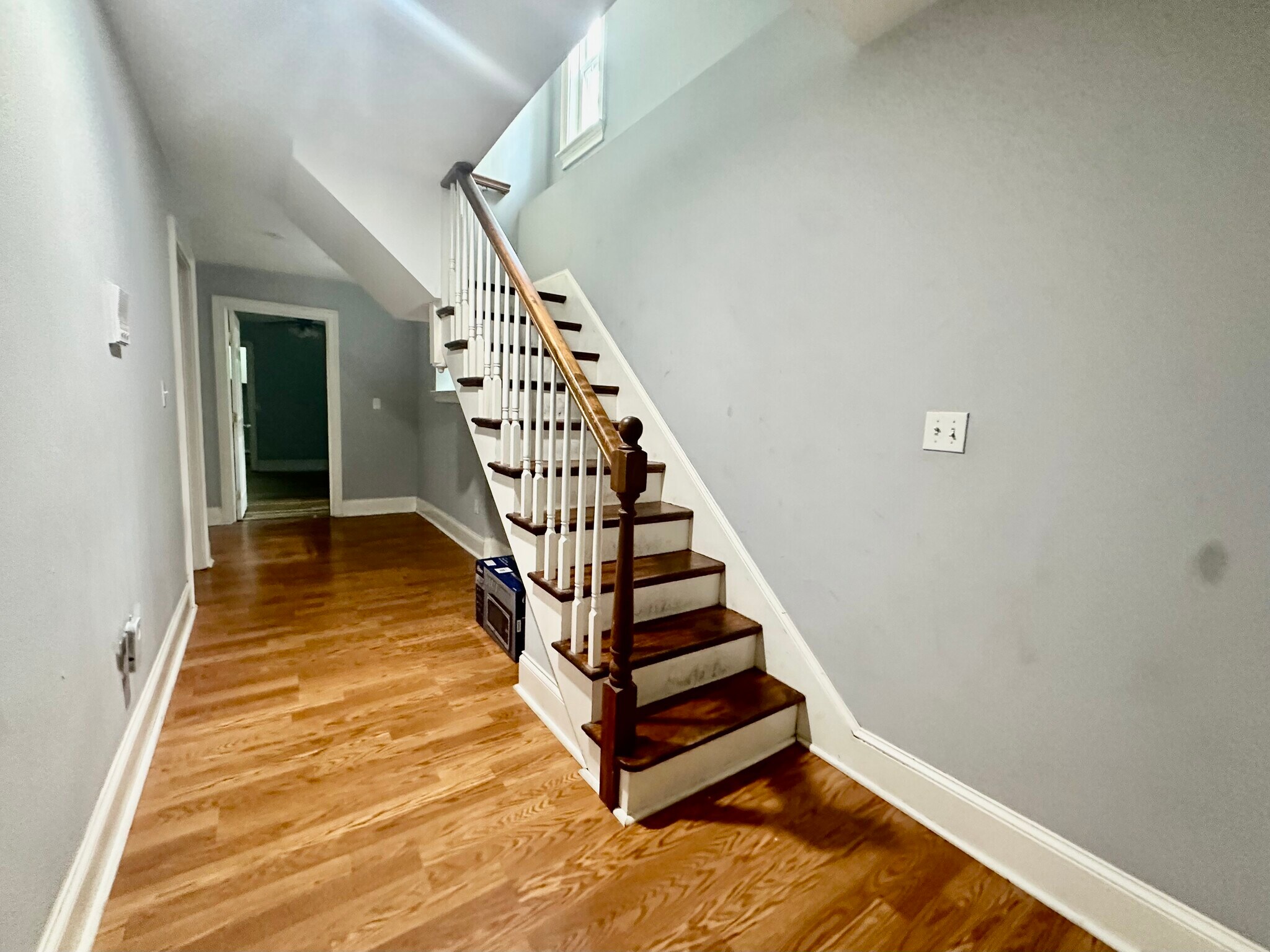 Building Photo - 731 Parker St