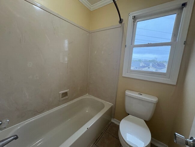 Building Photo - 2 Bed/1.5 Bath in North Jackson