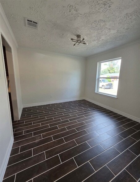 Building Photo - 7423 Weatherhill Ln
