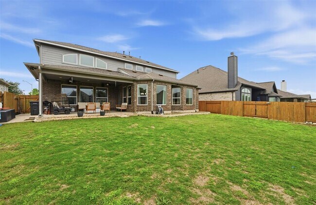 Building Photo - 311 Tangerine Dr