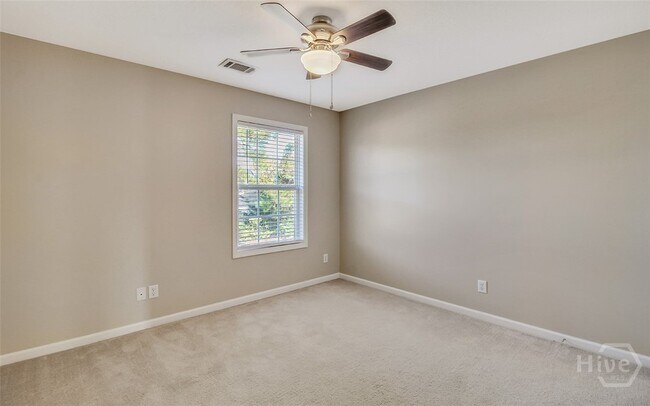 Building Photo - 601 Bristol Way