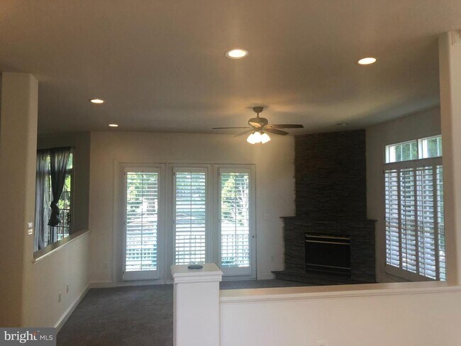 Building Photo - 7957 Blitz Ct