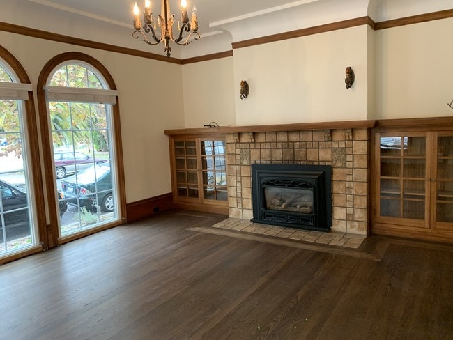 Building Photo - 2814 Broadway