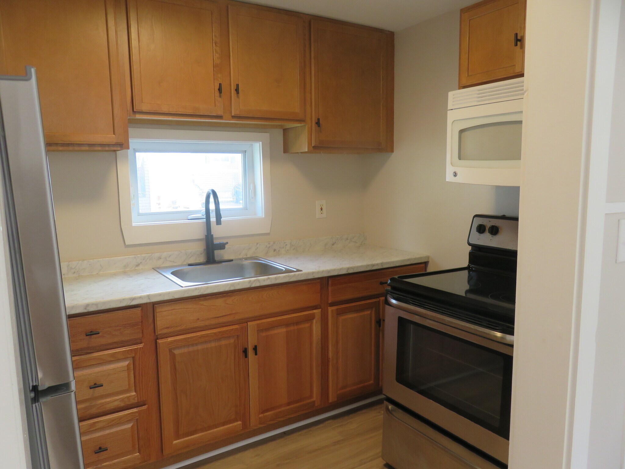 kitchen - 52 Park St