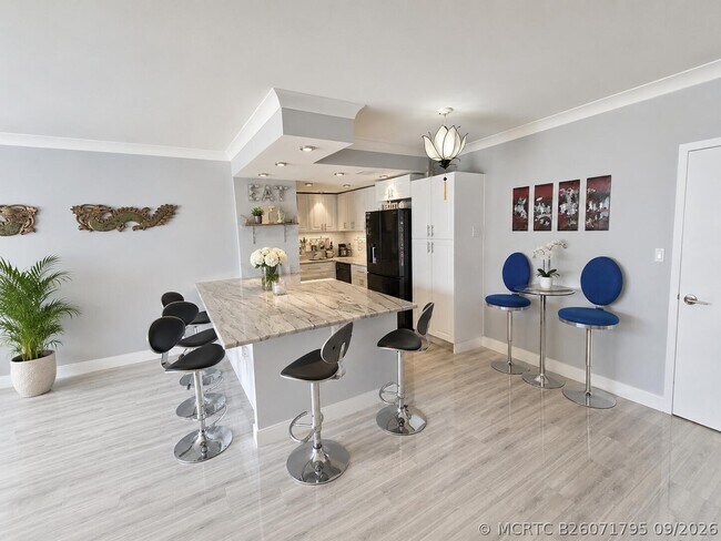 Building Photo - 2800 N Flagler Dr