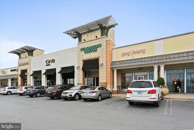 Building Photo - 17626 Longview Ln