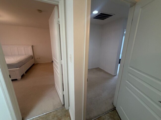 Building Photo - 5301 Brinsley Ln