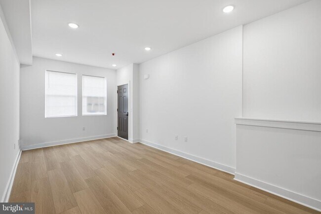 Building Photo - 2503 N 12th St