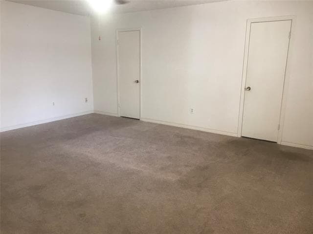 Building Photo - 3373 S 27th St