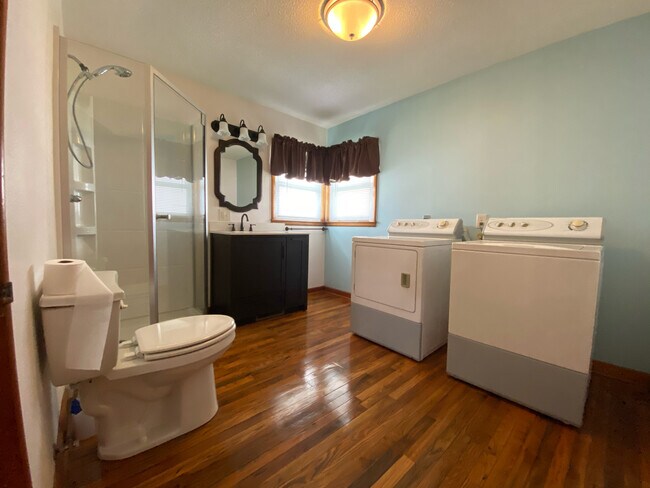 Building Photo - 900 4th Ave NE