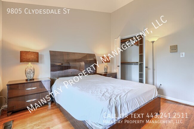 Building Photo - 9805 Clydesdale St