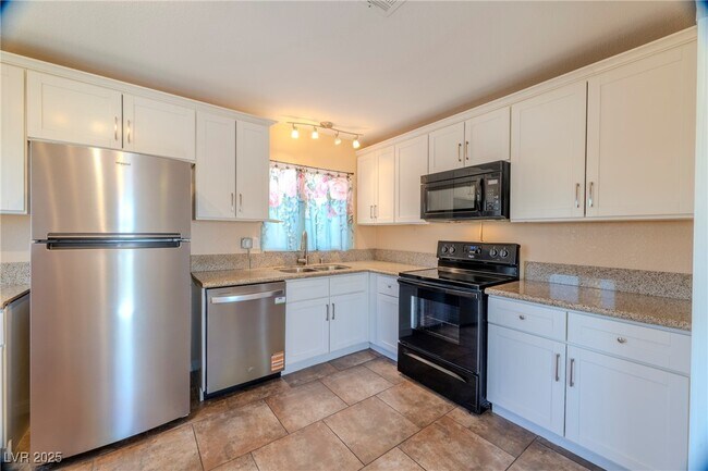 Building Photo - 100 N Ocotillo St