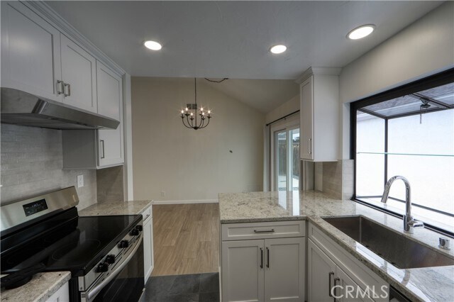 Building Photo - 33 Summerfield