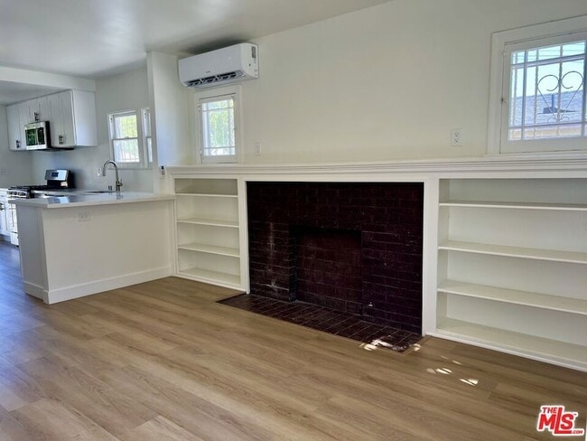 Building Photo - 3009 Dalton Ave