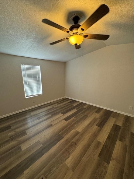 Building Photo - 112 Thomas Park Dr