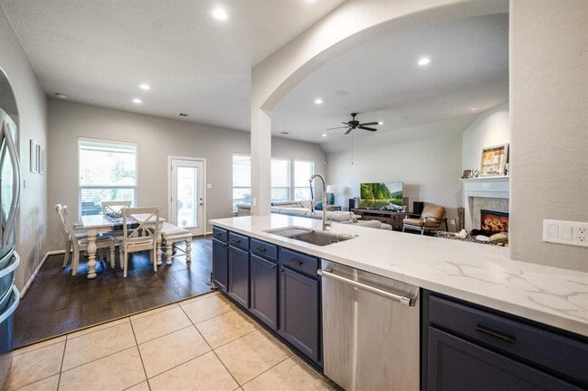 Building Photo - 25227 Hawthorne Blossom Dr