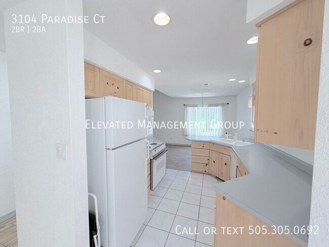 Building Photo - 3104 Paradise Ct SE
