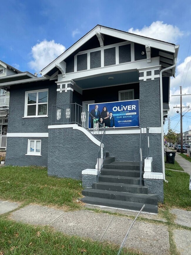 Building Photo - Gorgeous 3BD/1BA in MidCity