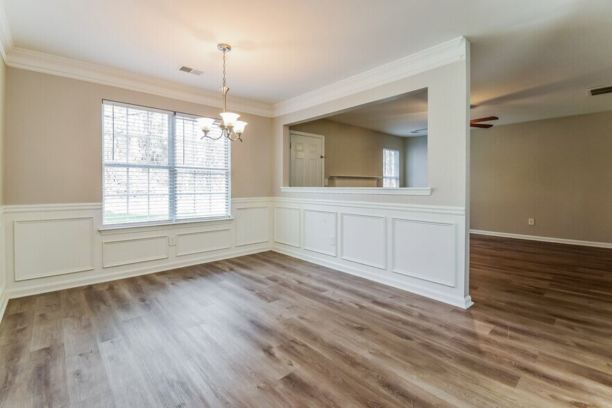 Building Photo - 2441 Wood Bend Ln