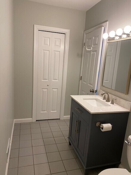 Bathroom - 40 Atherton St