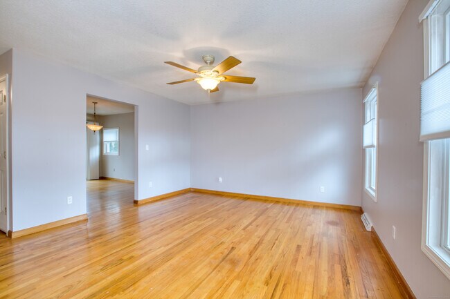 Building Photo - 12 Clancy Rd