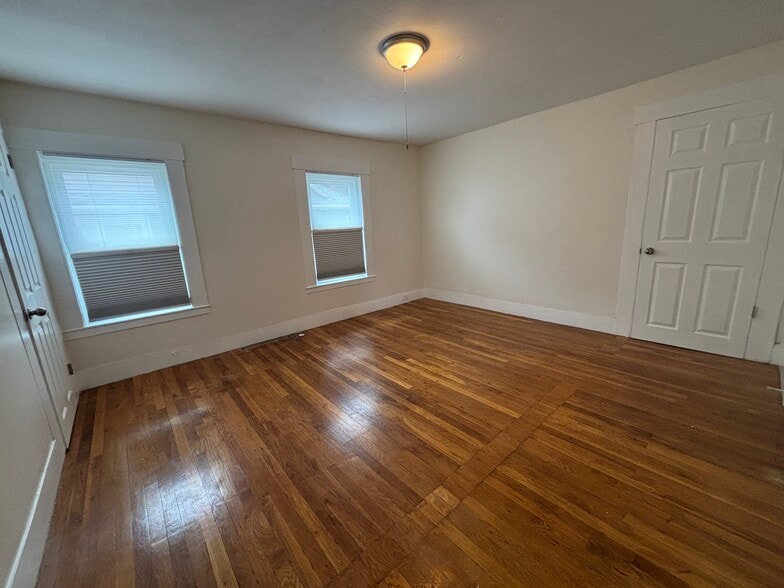 Building Photo - 176 Trenton St