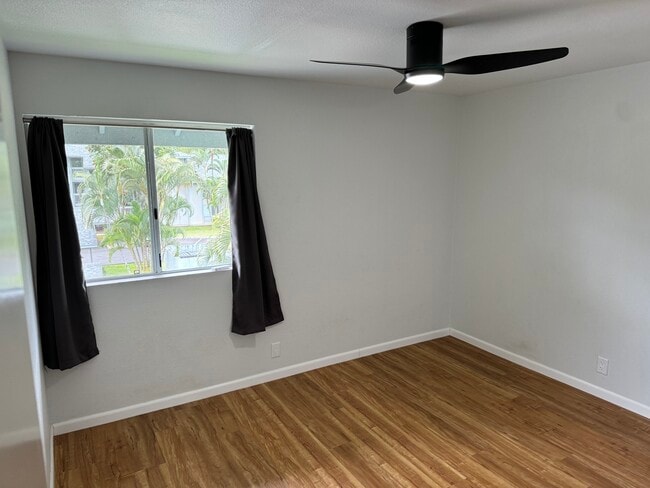 Building Photo - 95-664 Wikao St