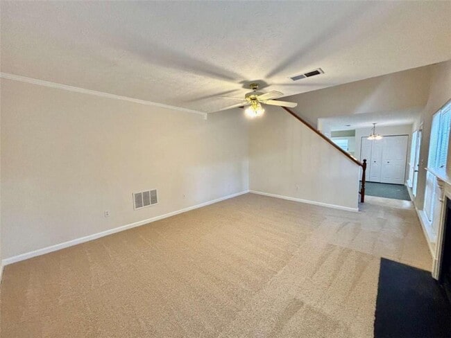 Building Photo - 3399 Benthollow Ln