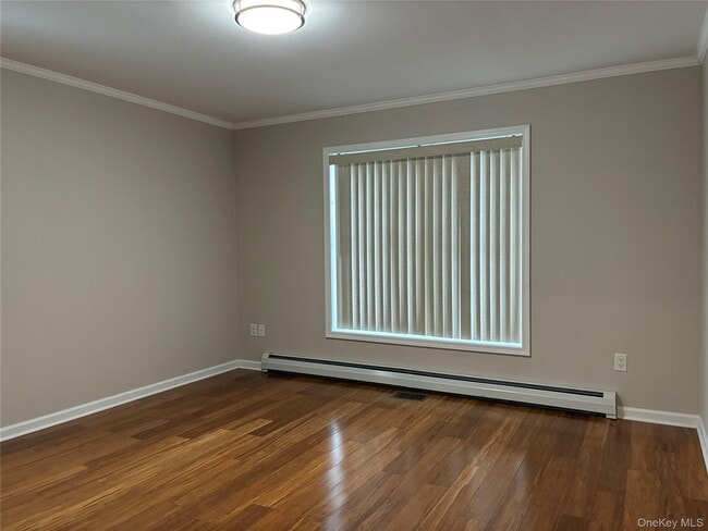 Building Photo - 24 Alice Ct