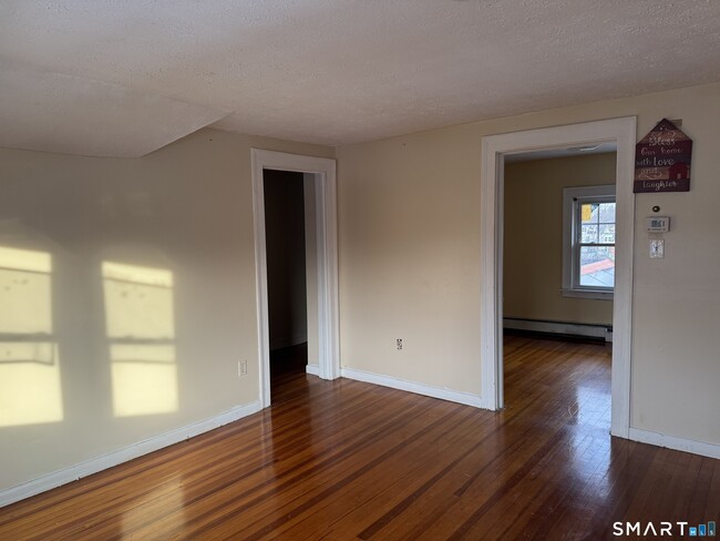 Building Photo - 138 E Barber St