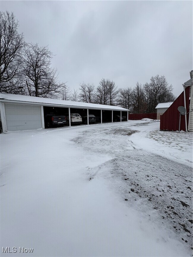 Building Photo - 5936 Callaway Cir