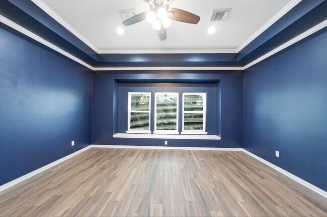 Building Photo - 2214 Lytham Ln