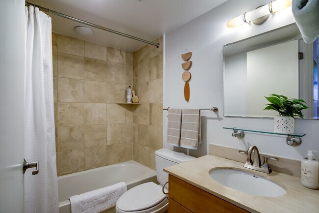 Building Photo - 2600 Sherman Ave NW