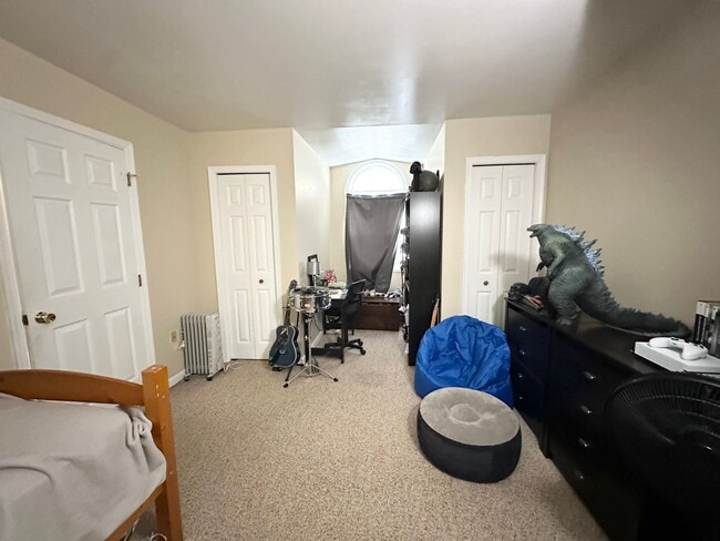 Building Photo - 3 Bedroom 1.5 Bathroom in Elizabethtown!