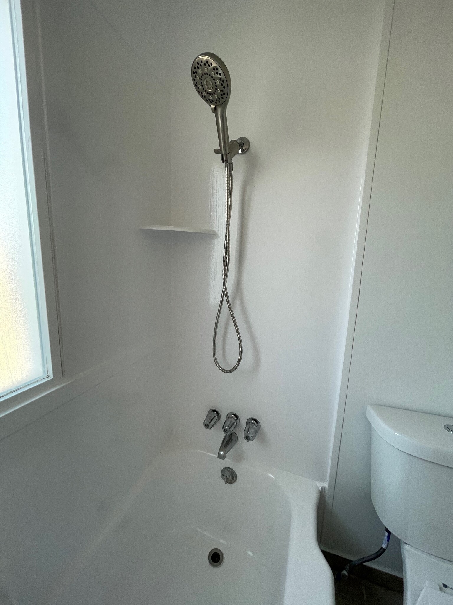 Upstairs Bathroom - 1581 E Downington Ave