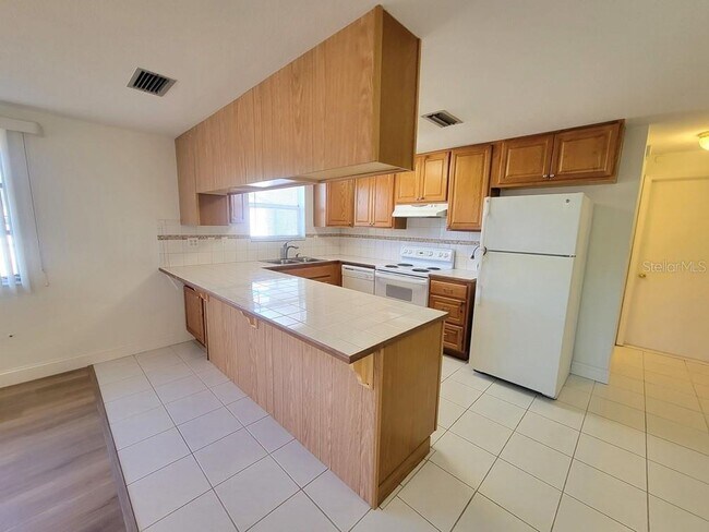 Building Photo - 10329 Castalie Dr